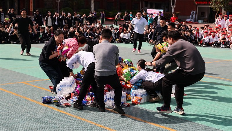 【2025年】郑州商专新生趣